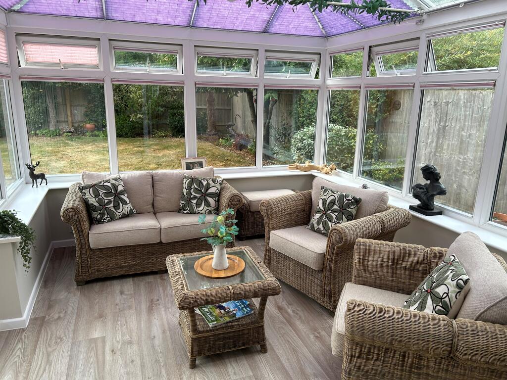 House in Buckingham, Buckinghamshire - View 3