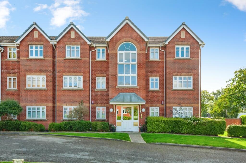 Apartment in Warrington - More