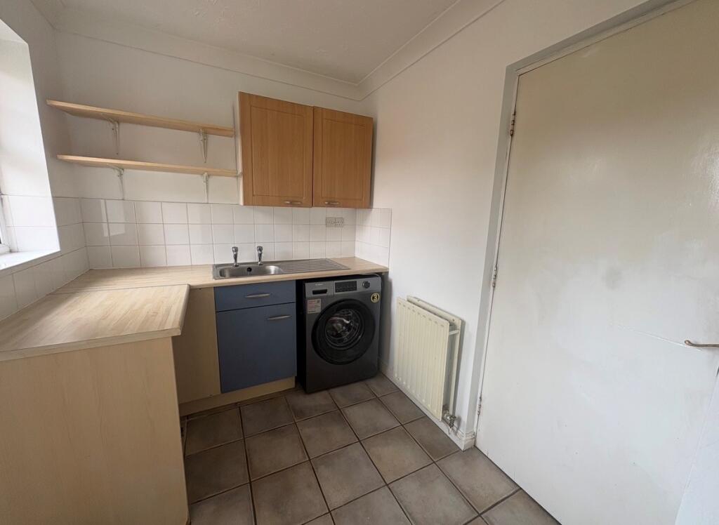 House in Stoke-on-Trent - More