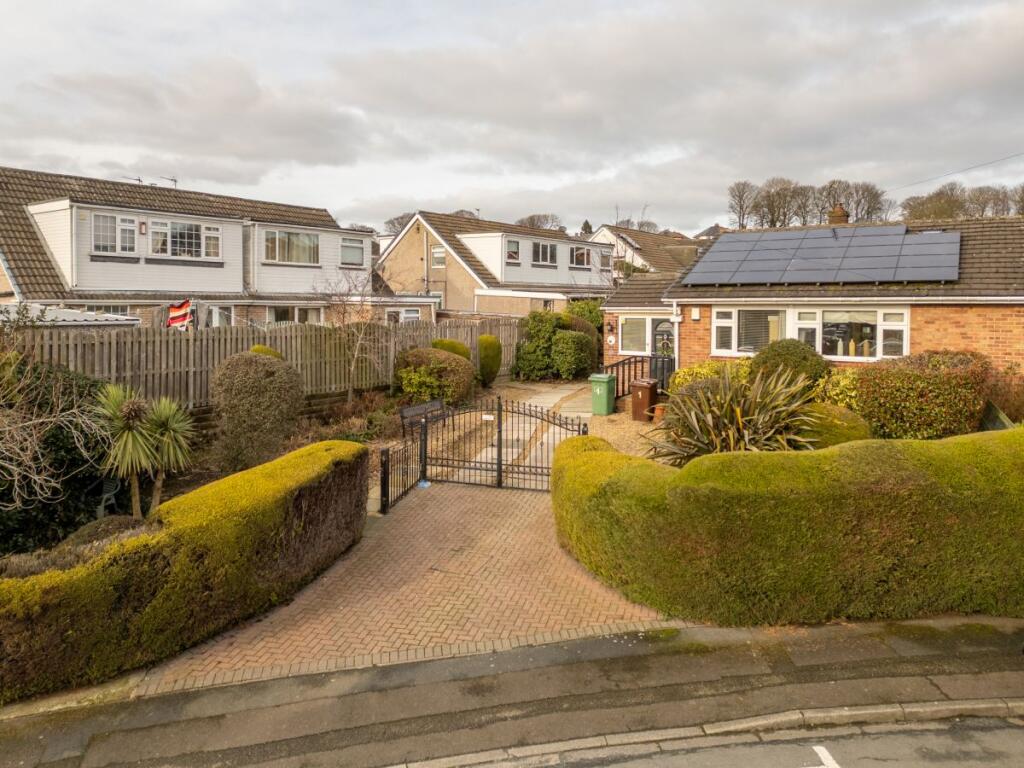 Additional image 21 of South Croft Avenue, Birkenshaw