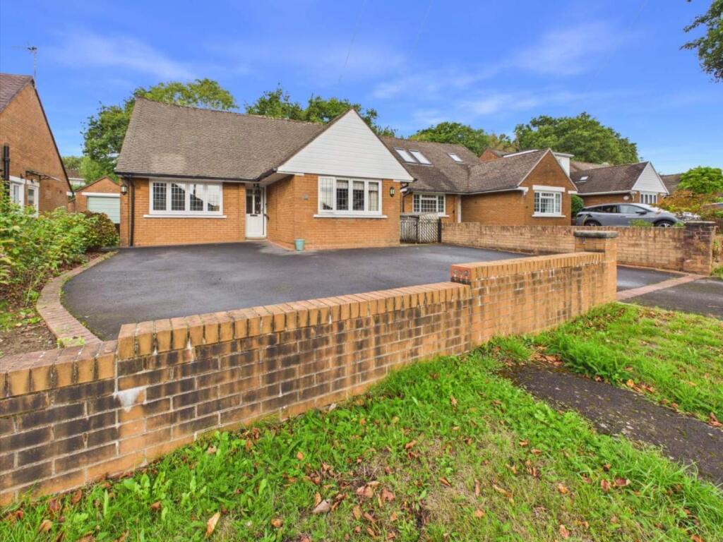Main image of property: Heol Tyn Y Coed, Rhiwbina, Cardiff. CF14