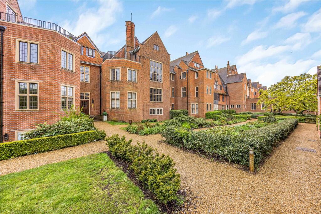 Main image of property: Kings Drive, Midhurst, West Sussex, GU29