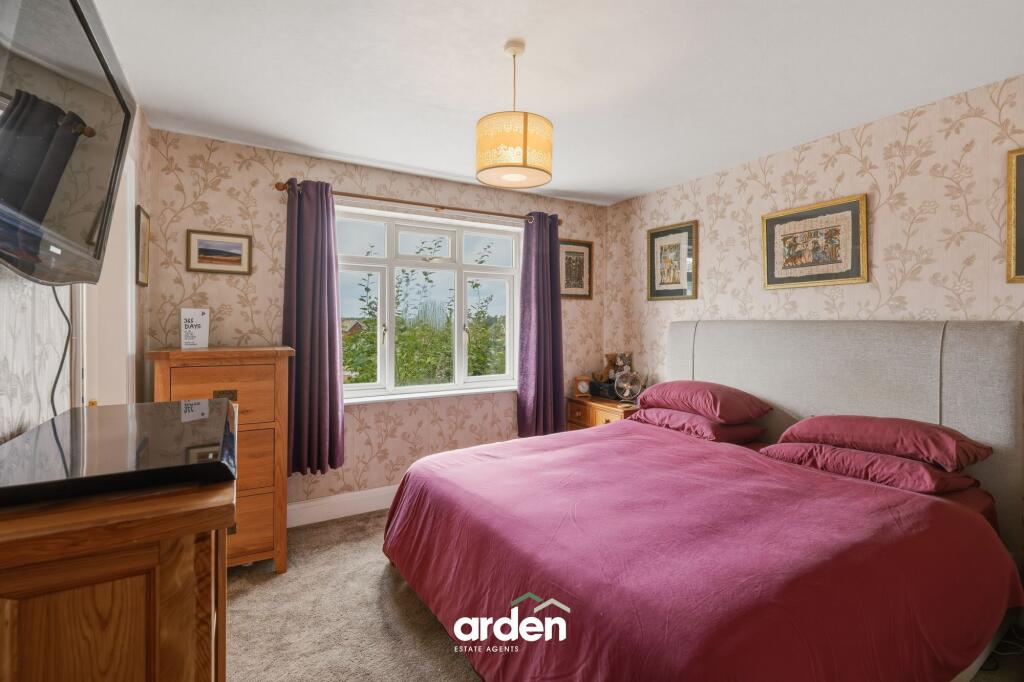 House in Bromsgrove - View 5