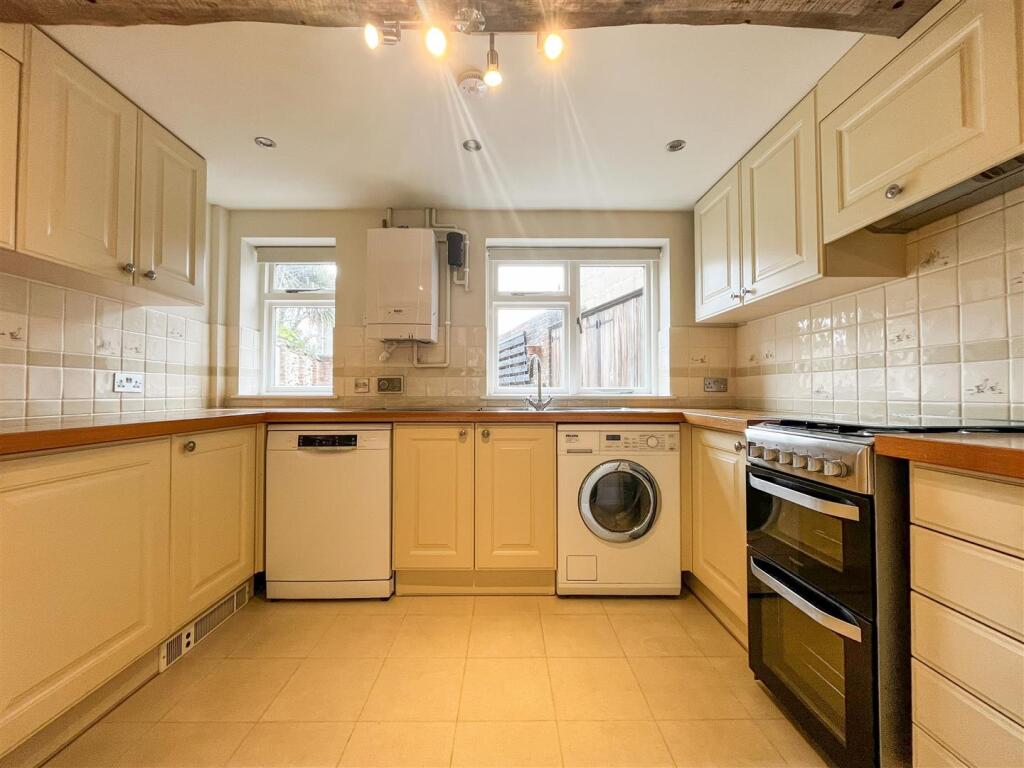 House in Salisbury - View 2