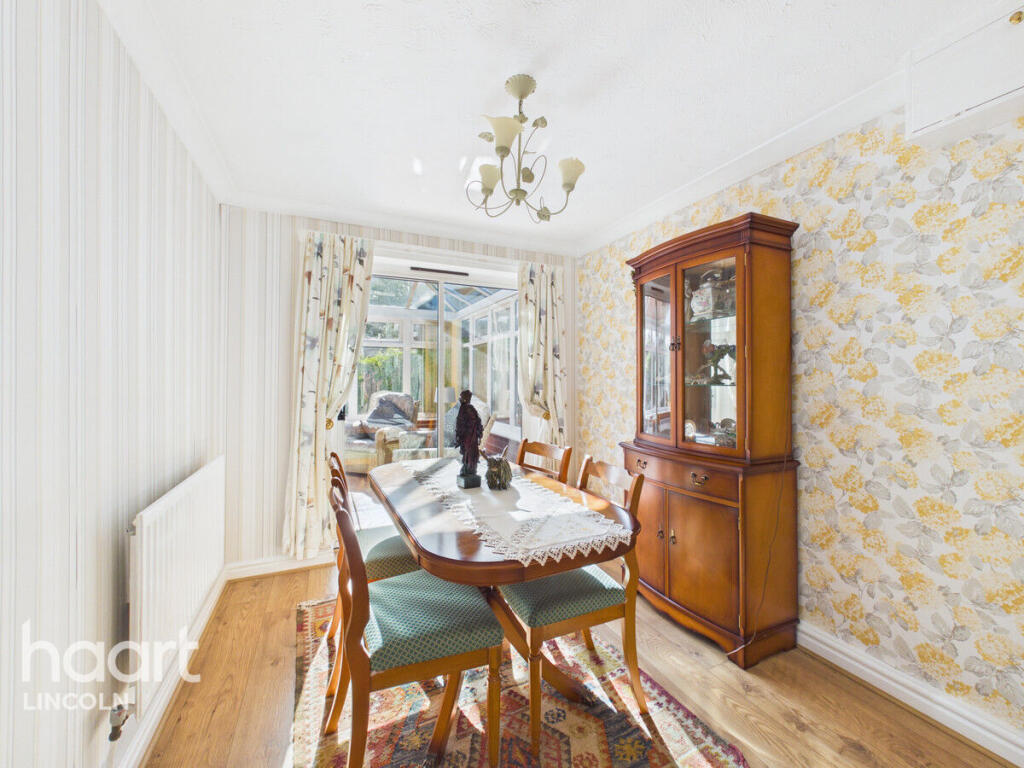Millbeck Drive, Lincoln photo 4
