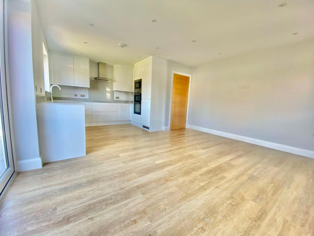 Elizabethan Close, Sandy, SG19 photo 2