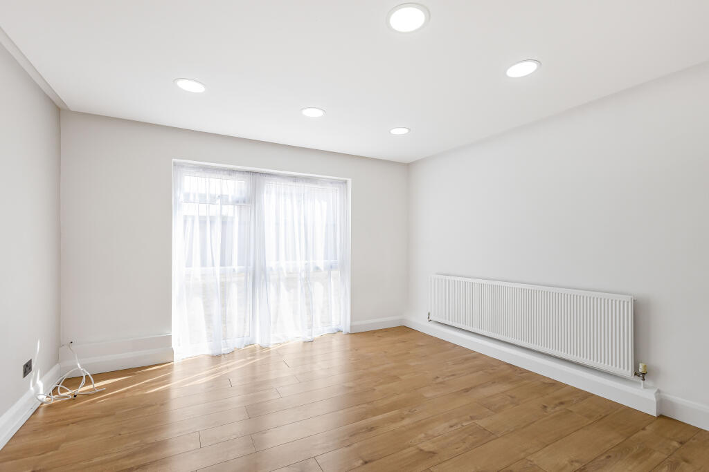 Apartment in St Albans - View 2