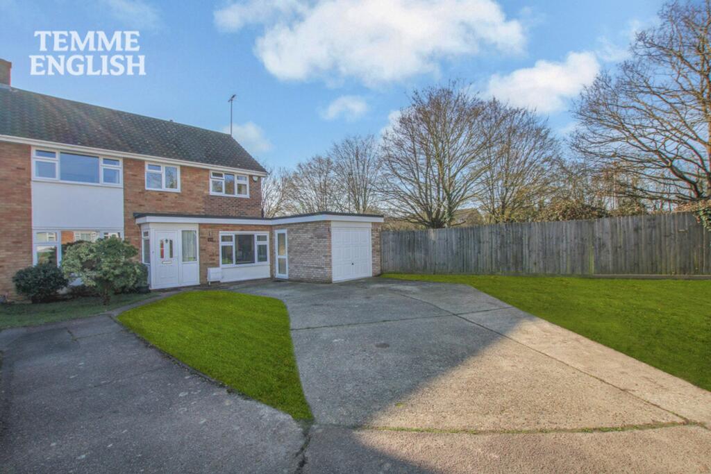 Main image of property: Linnets "Birds Estate" Kingswood, SS16