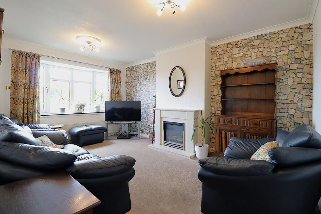 Lansdowne Crescent, Darton Barnsley, S75 photo 5