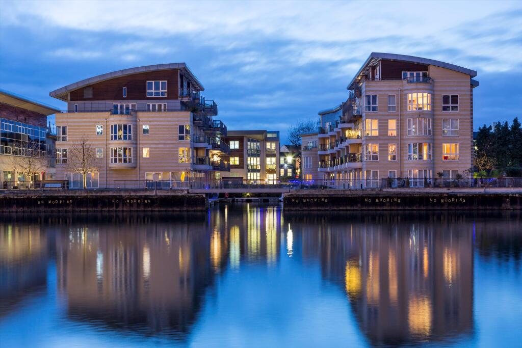 Main image of property: Marina Place, Hampton Wick, Kingston upon Thames, Surrey, KT1