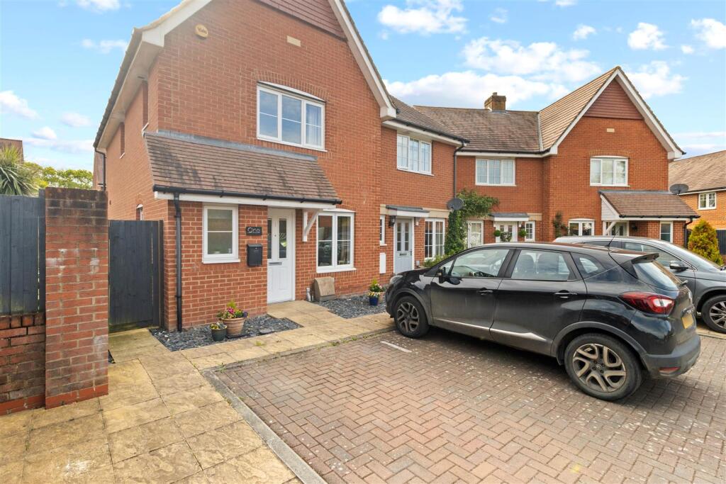 Main image of property: Akehurst Close, Hellingly, Hailsham