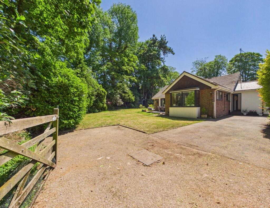 Main image of property: Nepcote Lane, Findon Village, Worthing BN14 0SL