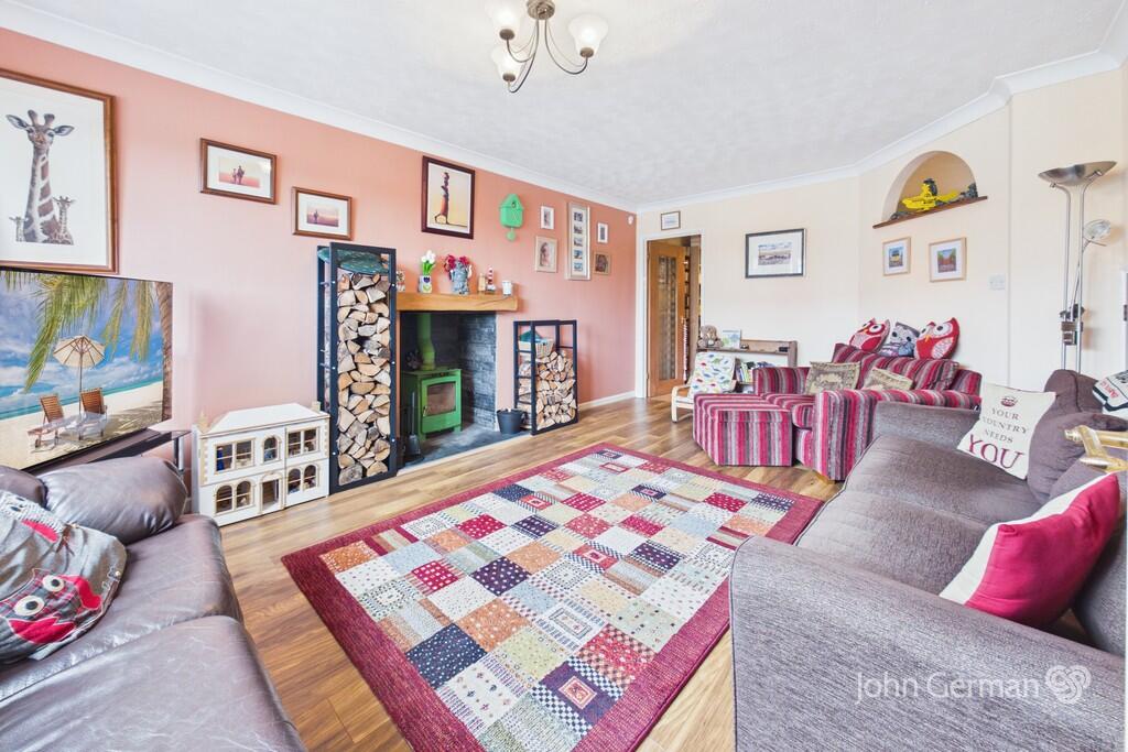 House in Stoke-on-Trent - View 2