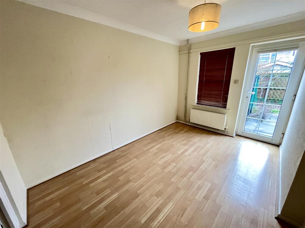 Applegarth Court, Wymondham photo 3