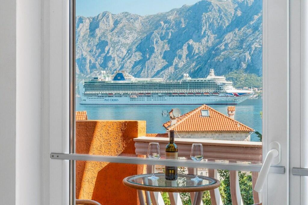 Main image of property: Kotor