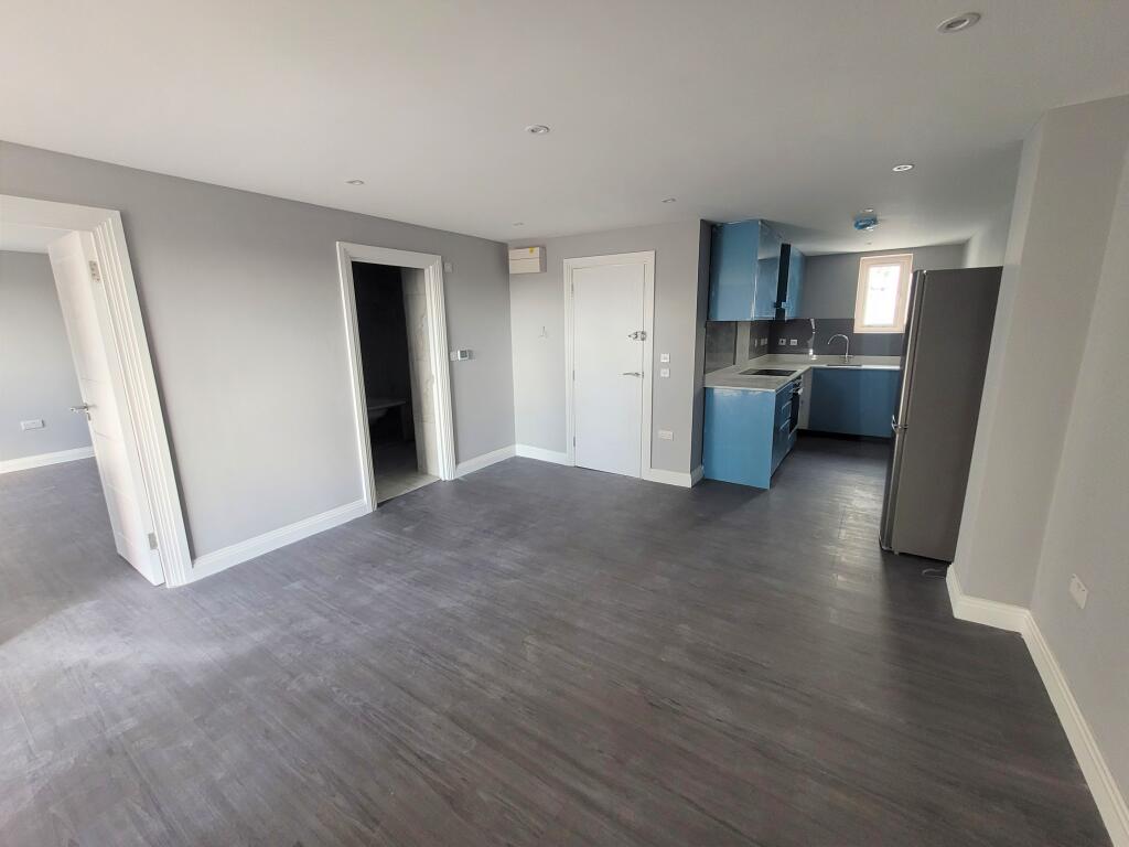 Main image of property: Slough High Street