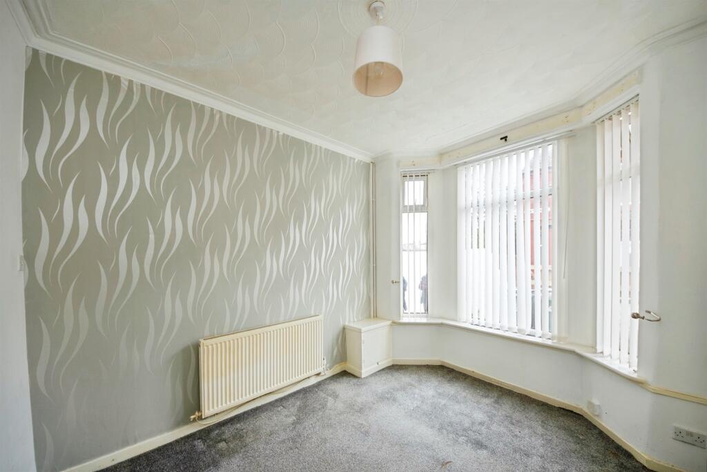 House in Wirral, Liverpool City Region - View 3