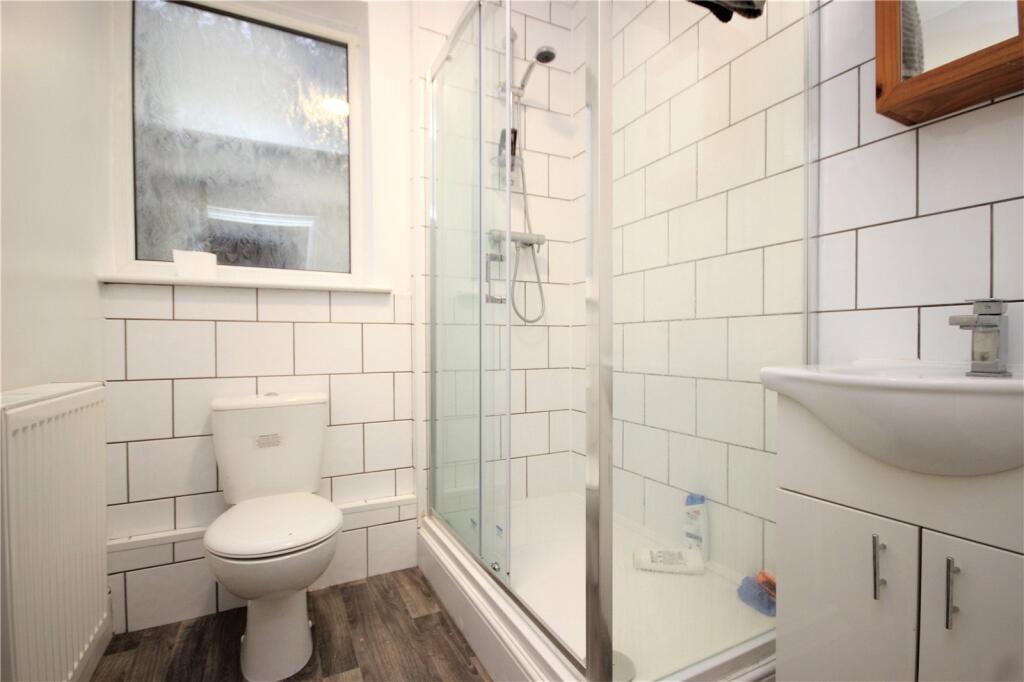 6 bedroom terraced house for rent