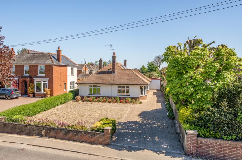 Main image of property: Boston Road South Holbeach, Holbeach, Spalding, Lincolnshire, PE12