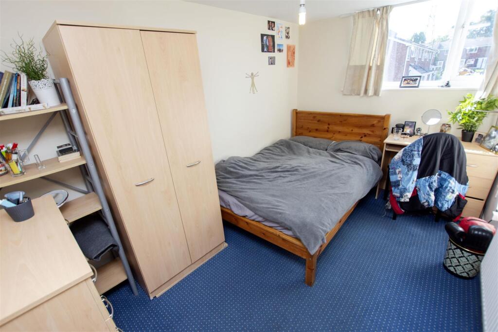 5 bedroom house for rent