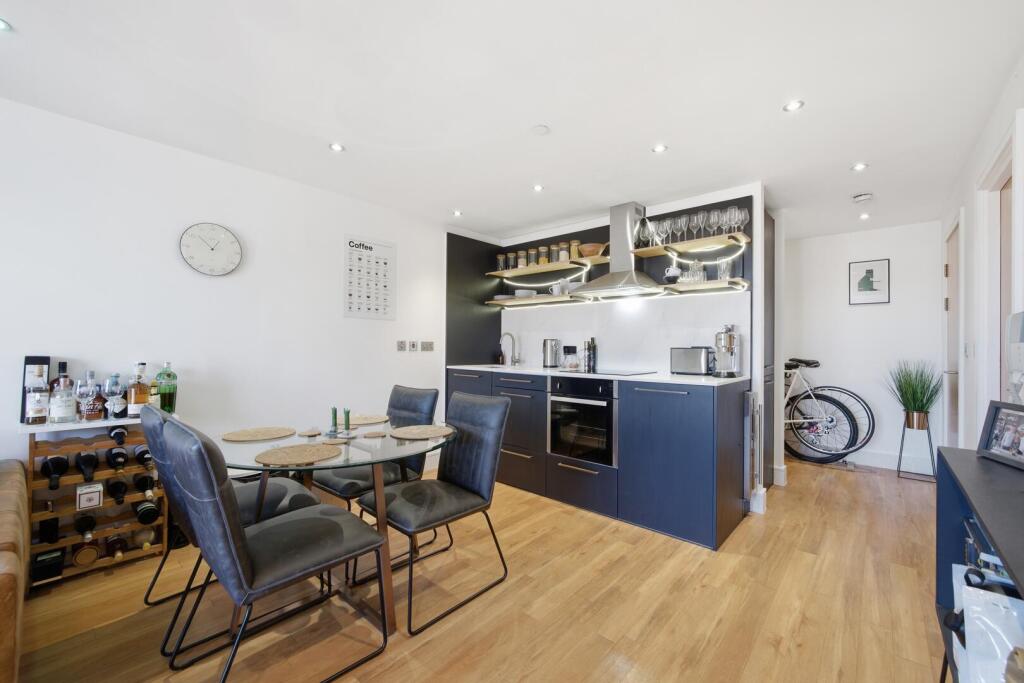 Apartment in Nottingham, Hockley, The Park - View 4