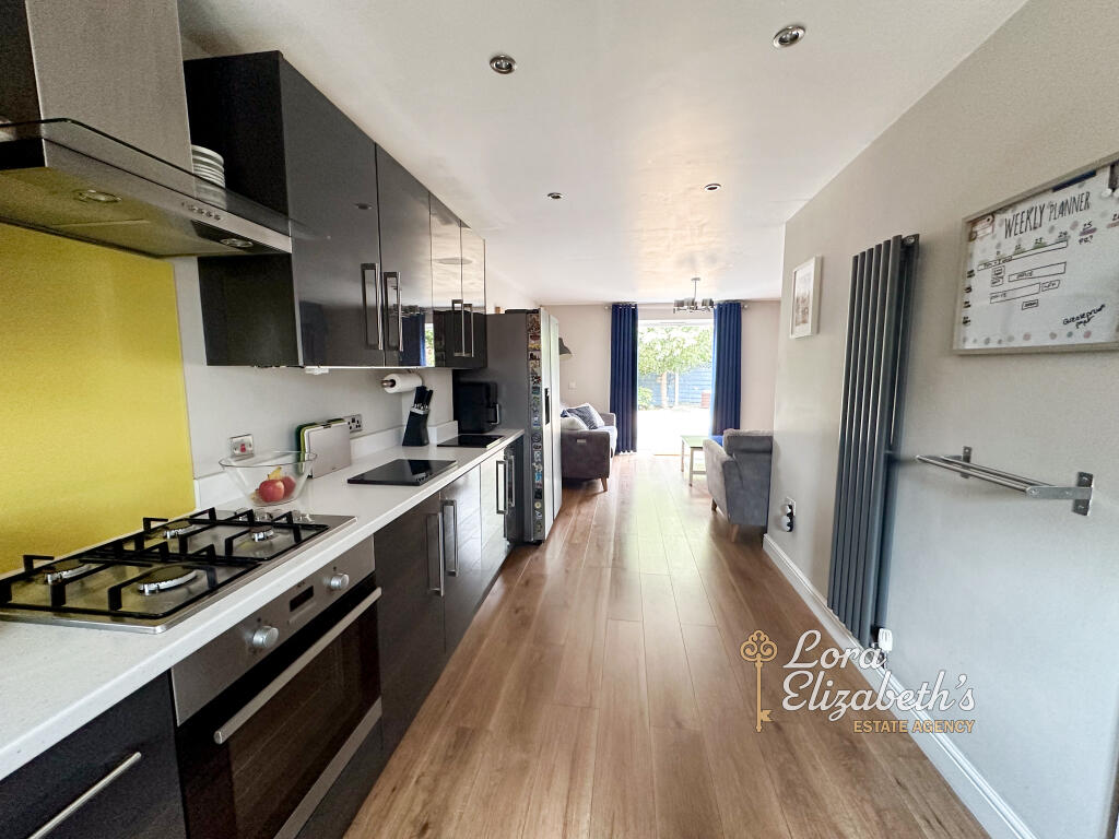 Cremorne Drive, The Meadows, Nottingham, NG2 photo 3