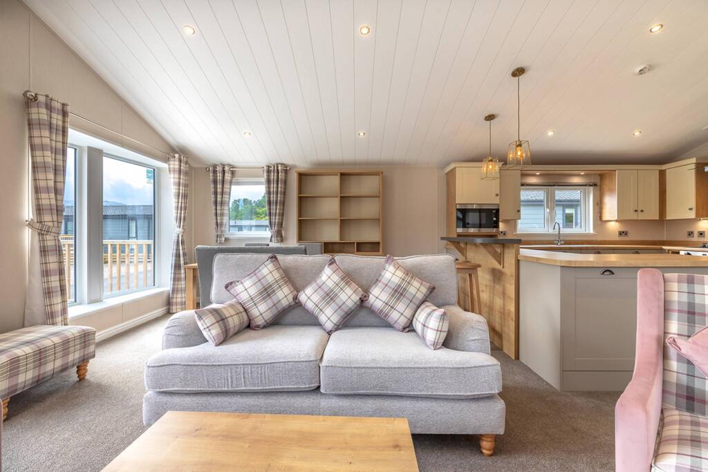 Lodge 16 The Sanctuary, Glendoe Road, Fort Augustus, PH32 4BG photo 4