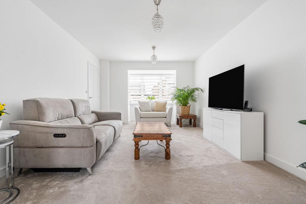 House in East Cambridgeshire, Orchards Green, Ely - View 2