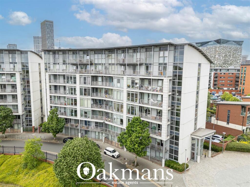 Main image of property: LANGLEY WALK, BIRMINGHAM, BIRMINGHAM, B15