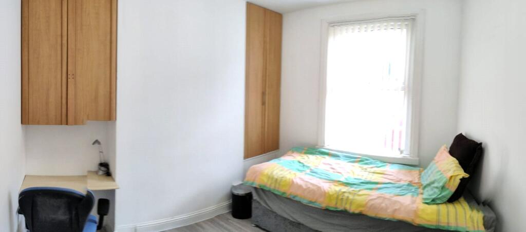 House in Middlesbrough, Gresham, Ayresome - More