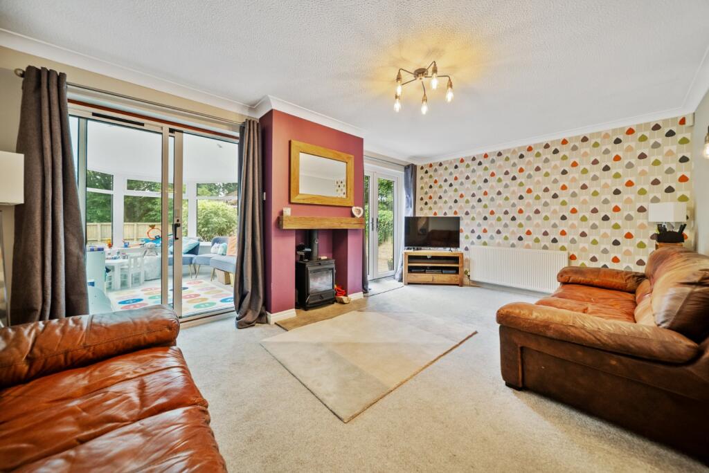 Newlaithes Road, Horsforth, Leeds, West Yorkshire, LS18 photo 3