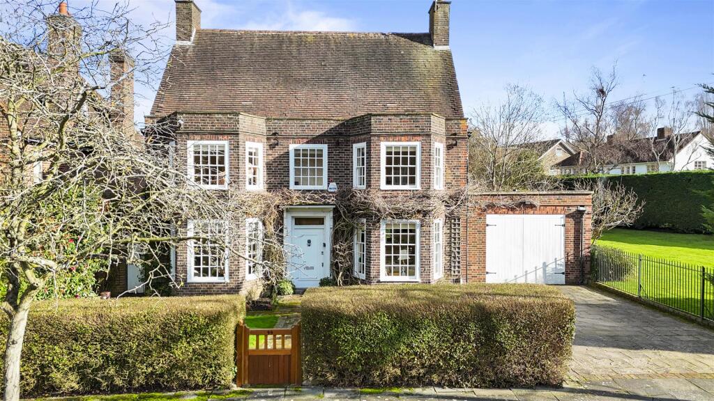 Main image of property: Kingsley Way, Hampstead Garden Suburb, London, N2