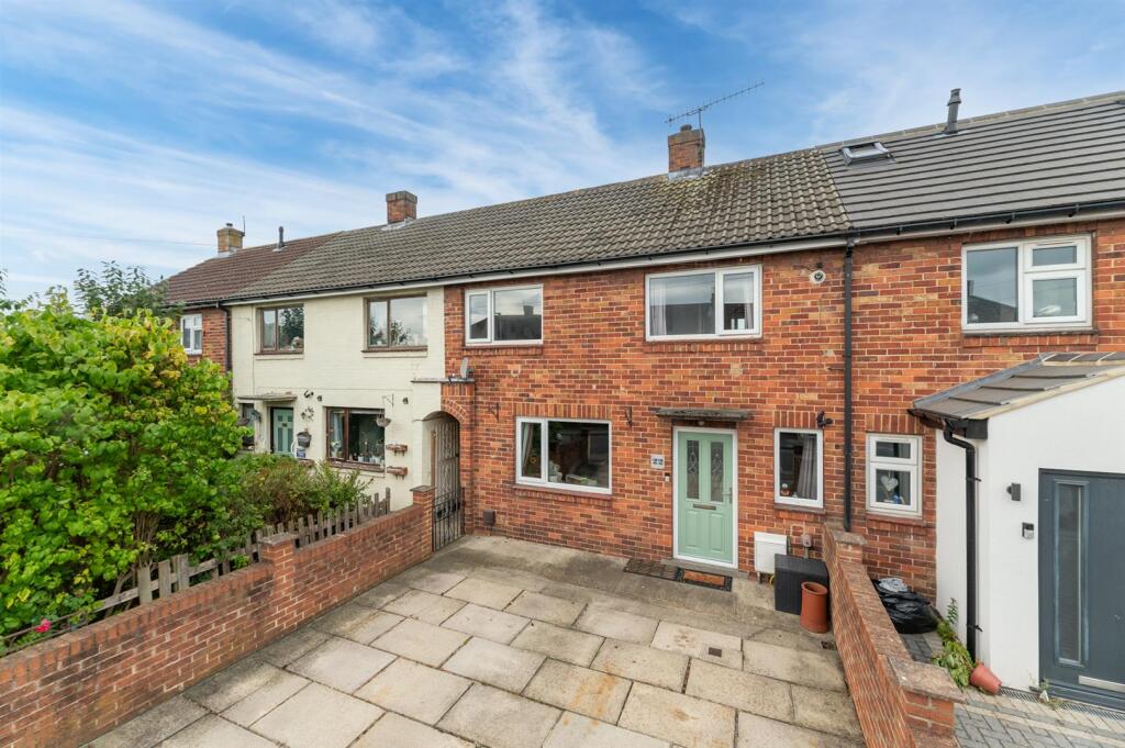 Main image of property: Hollin Gate, Otley