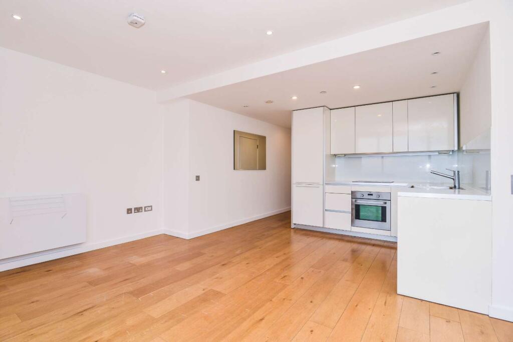 Apartment in London - View 4