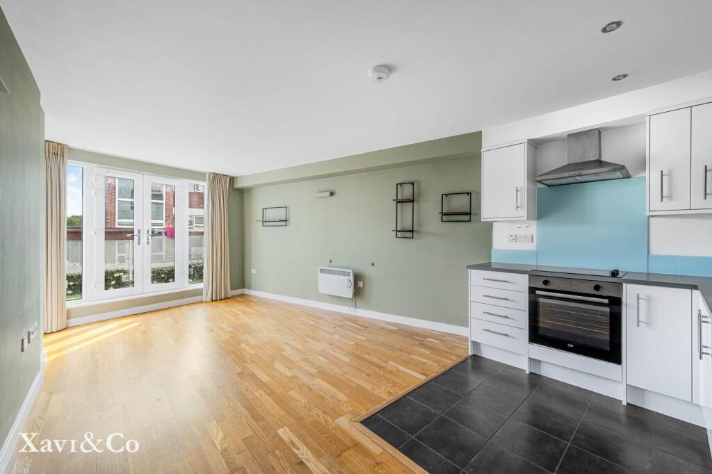 Apartment in London - View 2