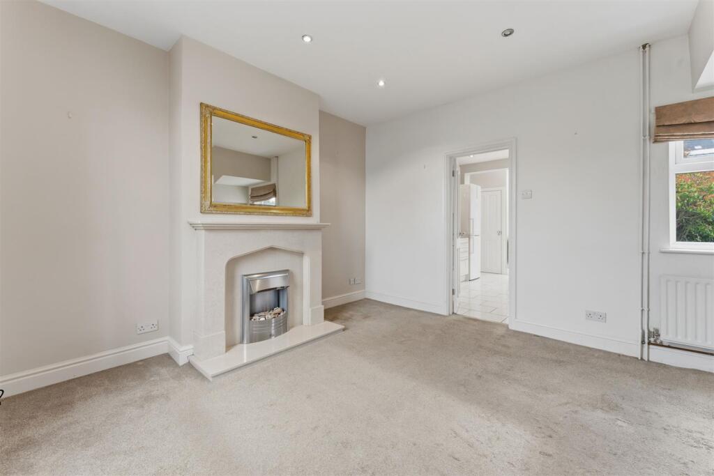 House in Harborough, Market Harborough - More