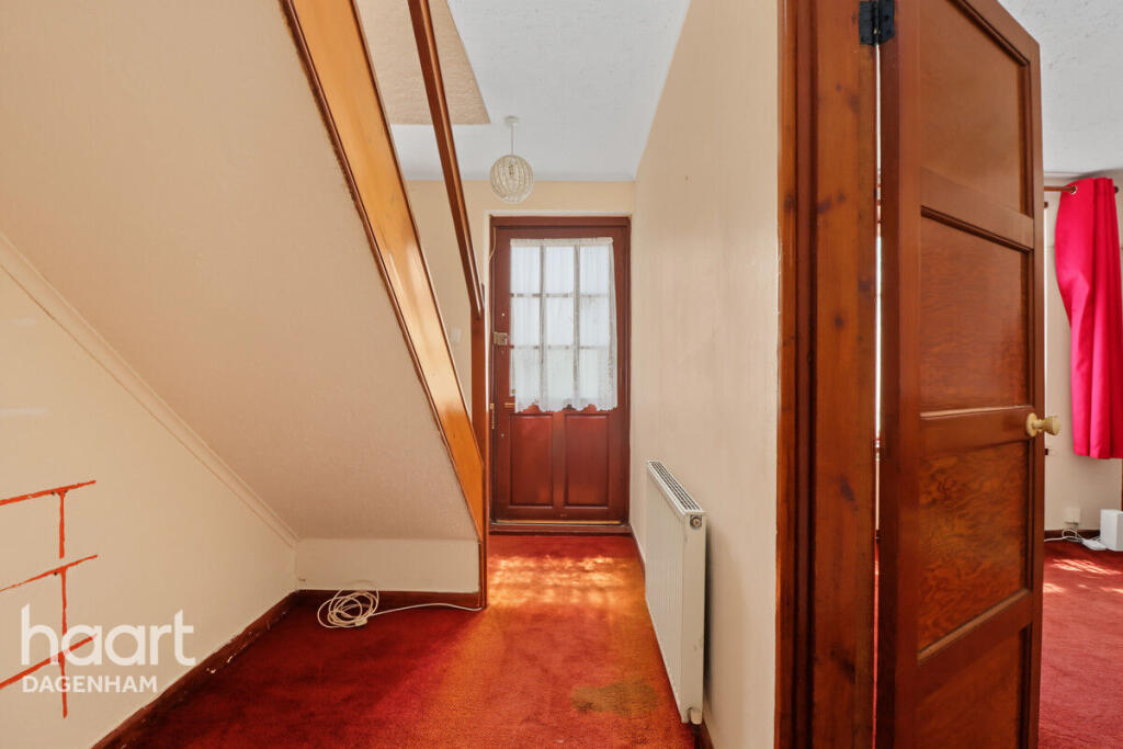 House in Romford - View 5