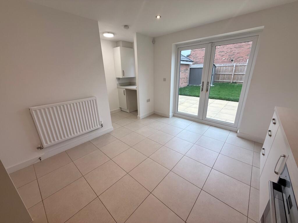 House in Doncaster - View 4