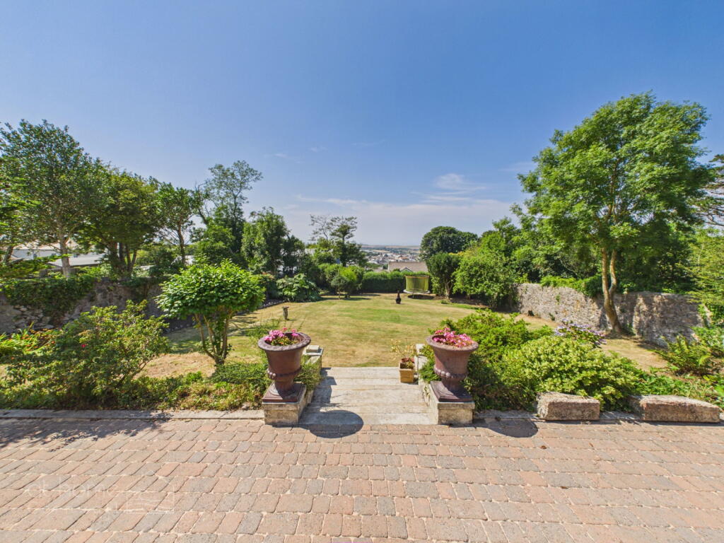 House in Truro - View 3