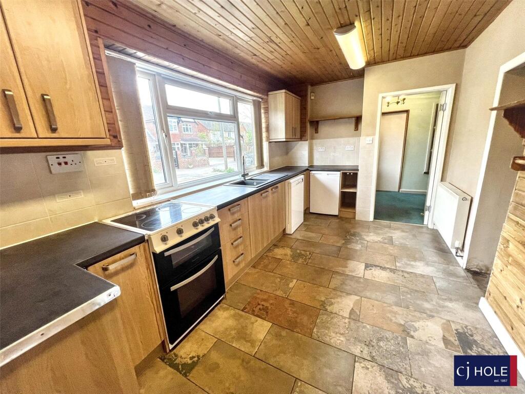 House in Tewkesbury, Hucclecote - View 3