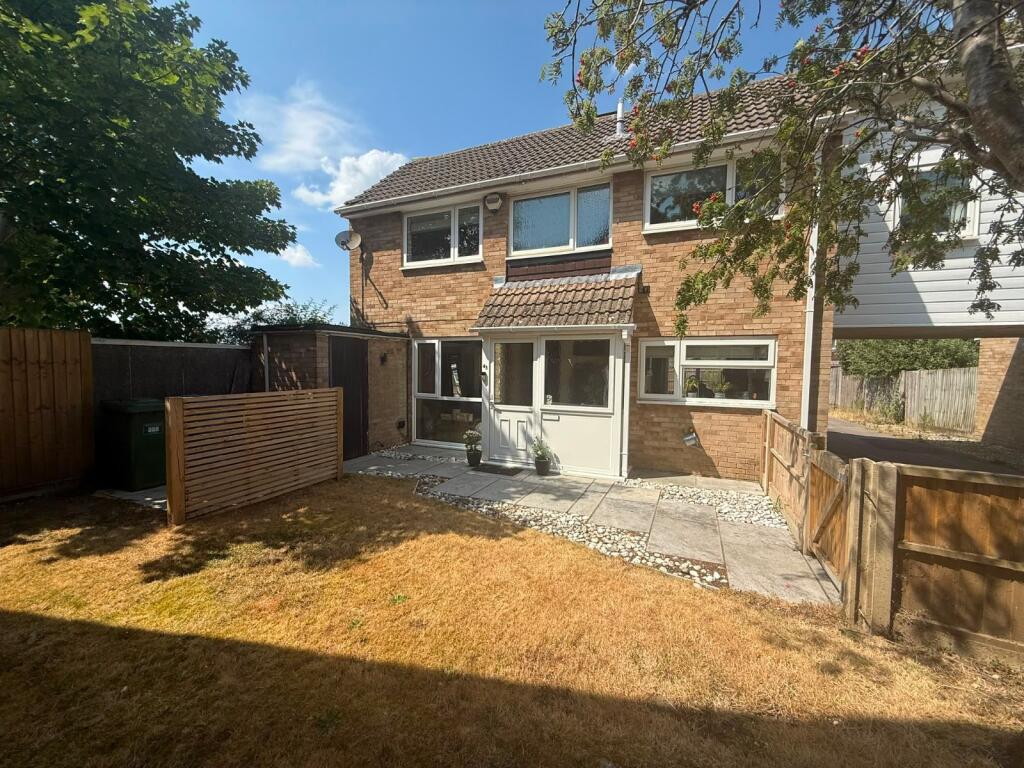 Main image of property: Rosedale Gardens, Bracknell, Berkshire, RG12