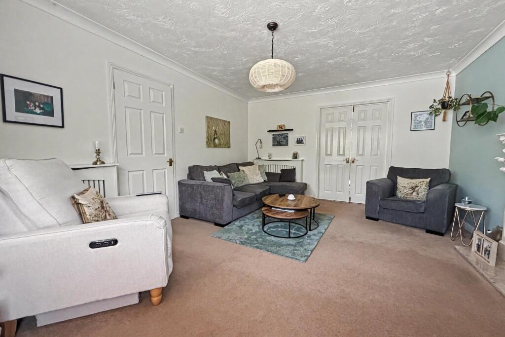 House in Verwood, Ebblake - View 4