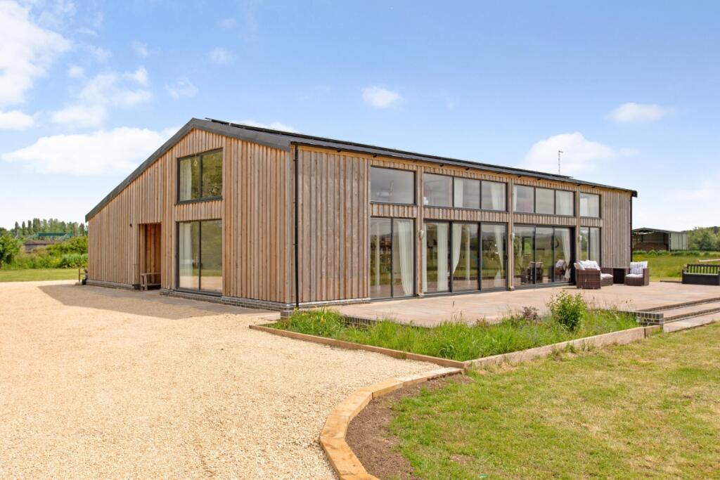 Main image of property: Circourt Road East Challow OX12