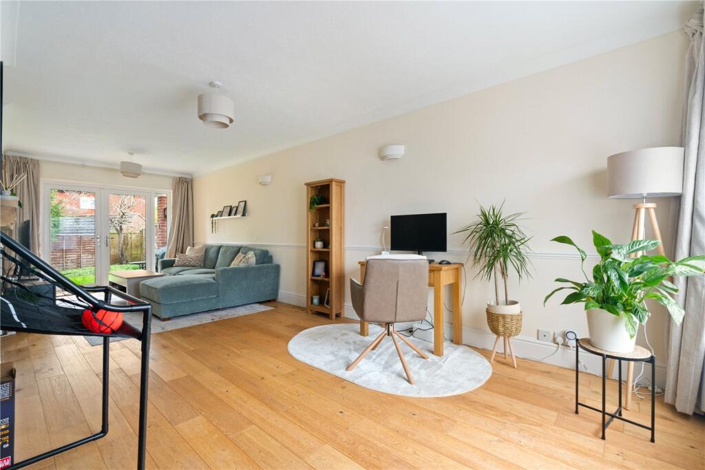 Additional image 2 of Petticoat Lane, Dilton Marsh