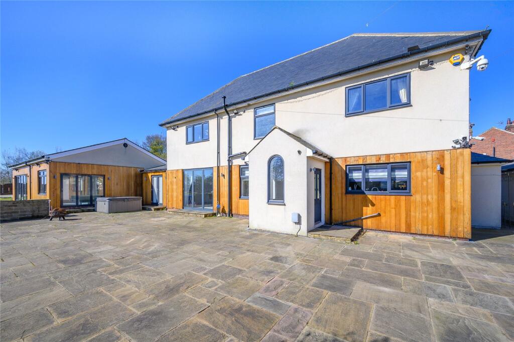 Additional image 34 of Broadway House, Wakefield Road, Drighlington, Bradford, West Yorkshire