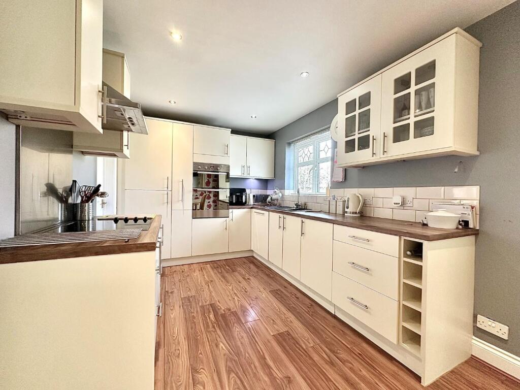 House in Upton, Swan Valley, Hunsbury Meadows - View 3