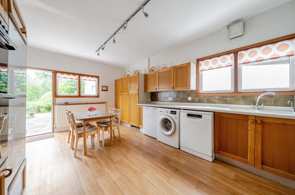 House in London - View 5