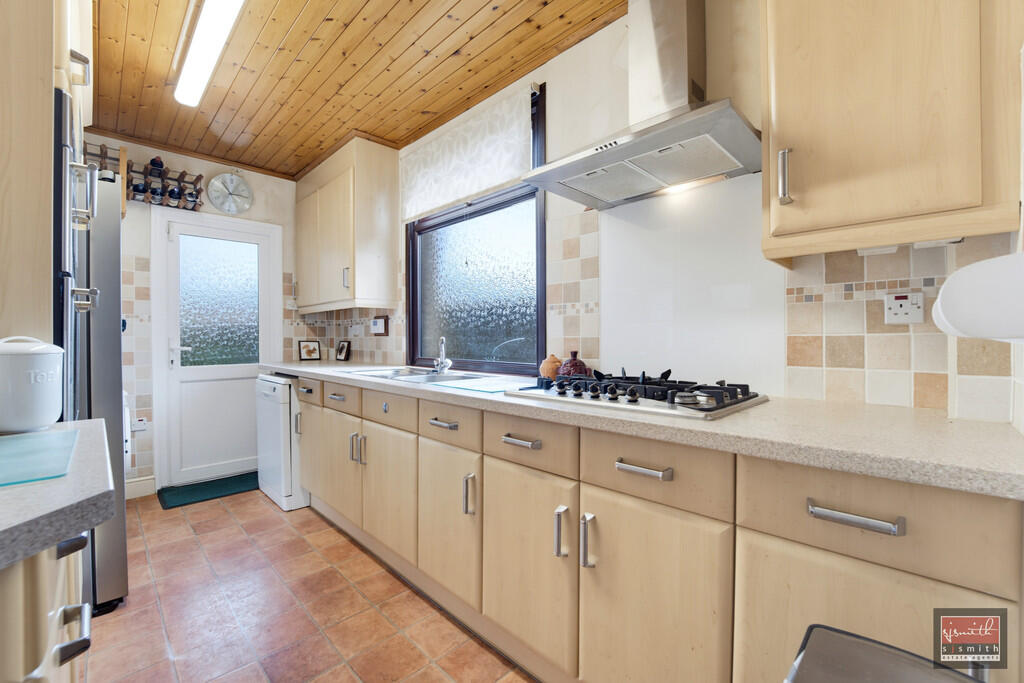 House in Twickenham - More
