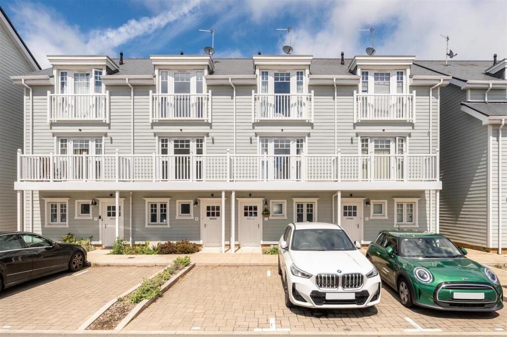 Main image of property: Connecticut Street, Reading RG2