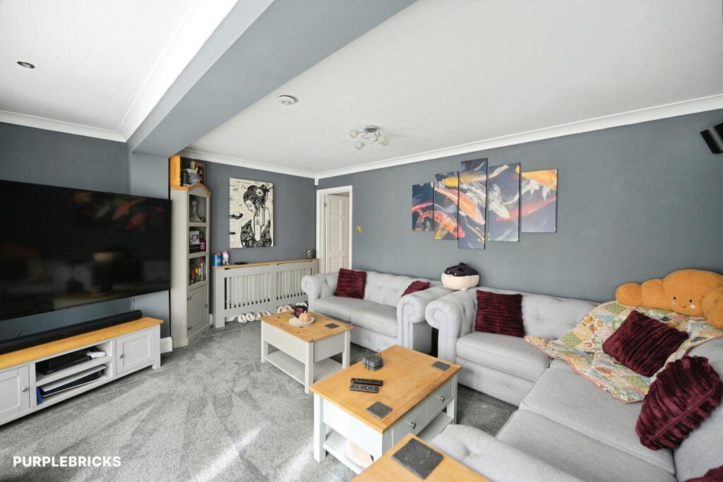House in Rainham - More